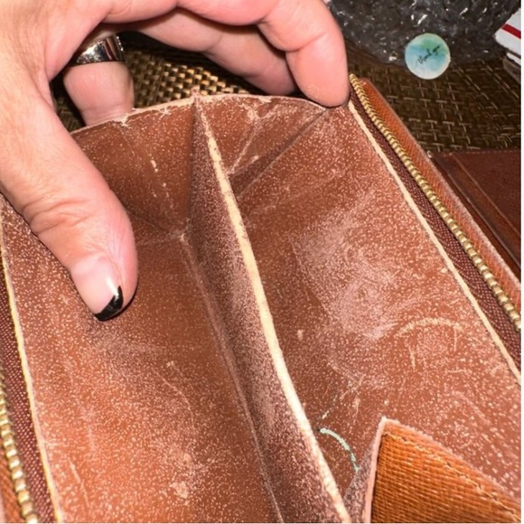 Louis Vuitton Monogram Snap Wallet - Picture 13 of 14